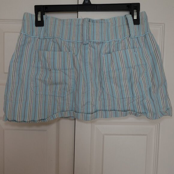 American Eagle Mini Skirt - Picture 2 of 2